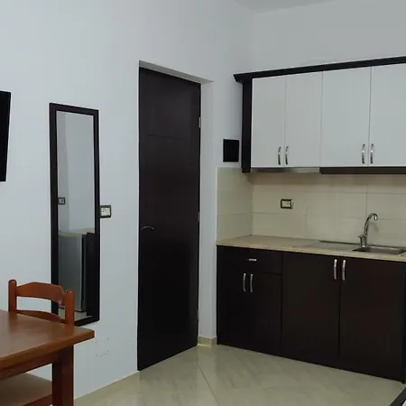 Hotel Leonel